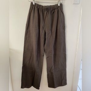Brandy Melville wide leg sweatpants
